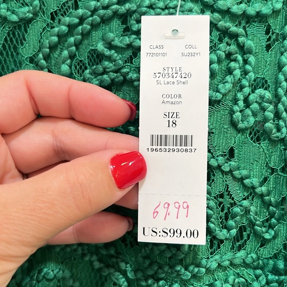 SOLD TO CAVELLE 11/7/25 WHBM NWT Lace Shell 💚 - Picture 8 of 14